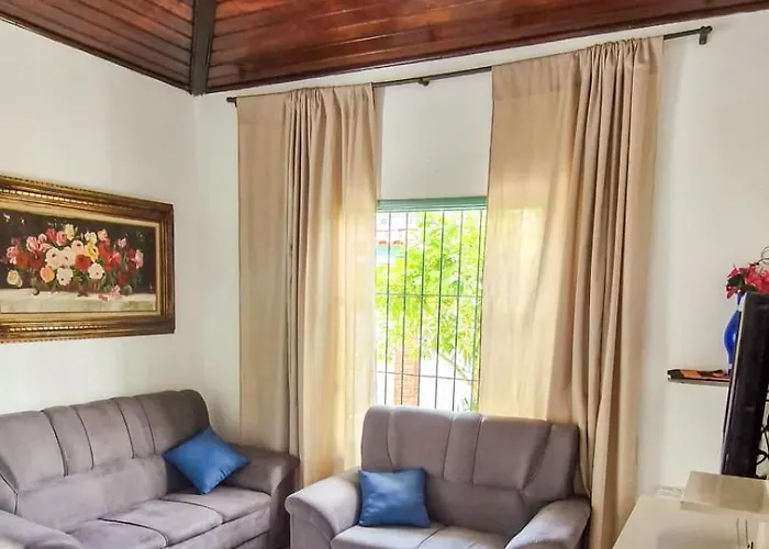 Casa Em Ubatuba, Bairro Tranquilo E Bem Localizado Ambiente Familiar