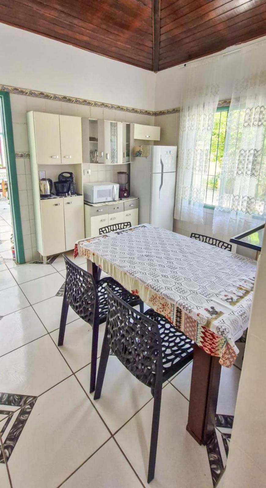 Casa Em Ubatuba, Bairro Tranquilo E Bem Localizado Ambiente Familiar Casa de férias